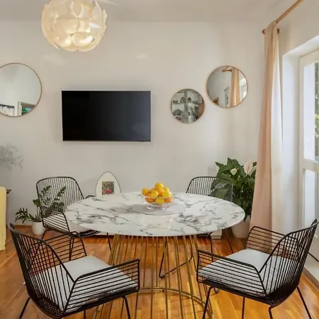 Dada-apartman Bugenvilija Apartment Makarska